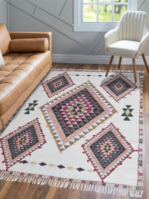 Pitrak Embroidered Cotton Rug