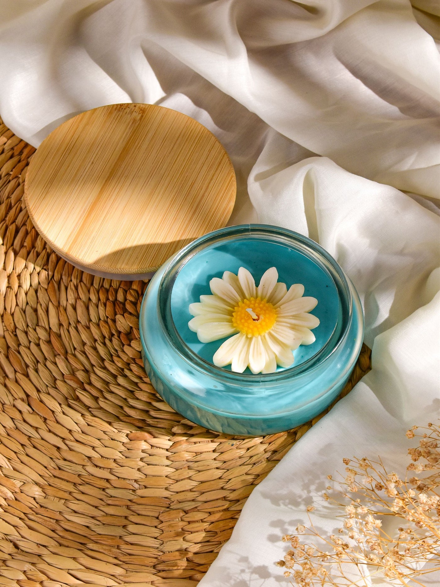 Daisy Flower Soy Wax Candle Blue