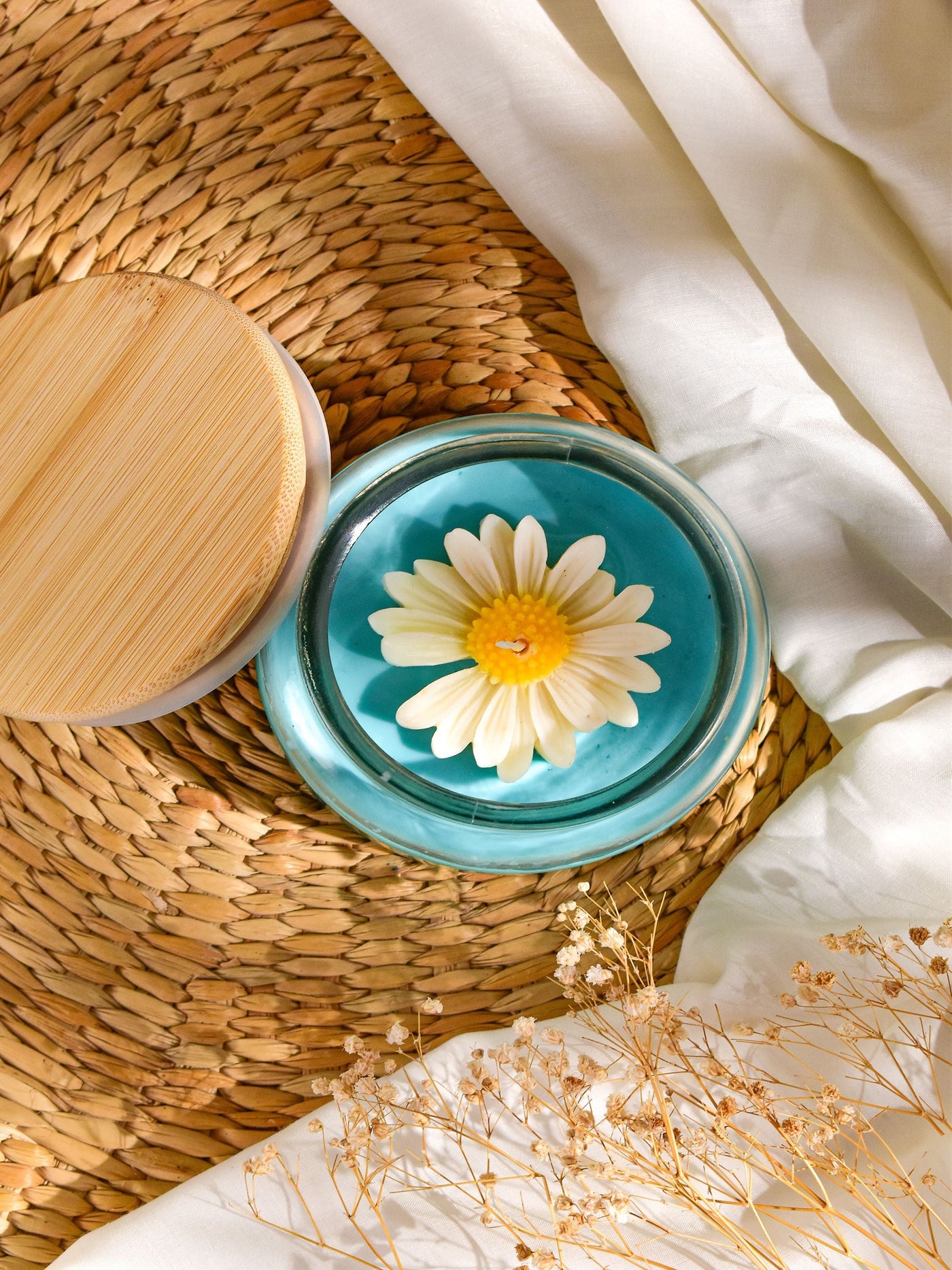 Daisy Flower Soy Wax Candle Blue