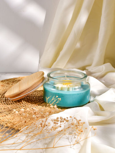 Daisy Flower Soy Wax Candle Blue