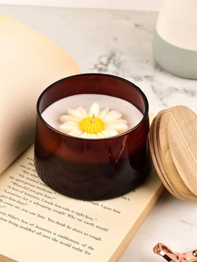Daisy Flower Soy Wax Candle Off White