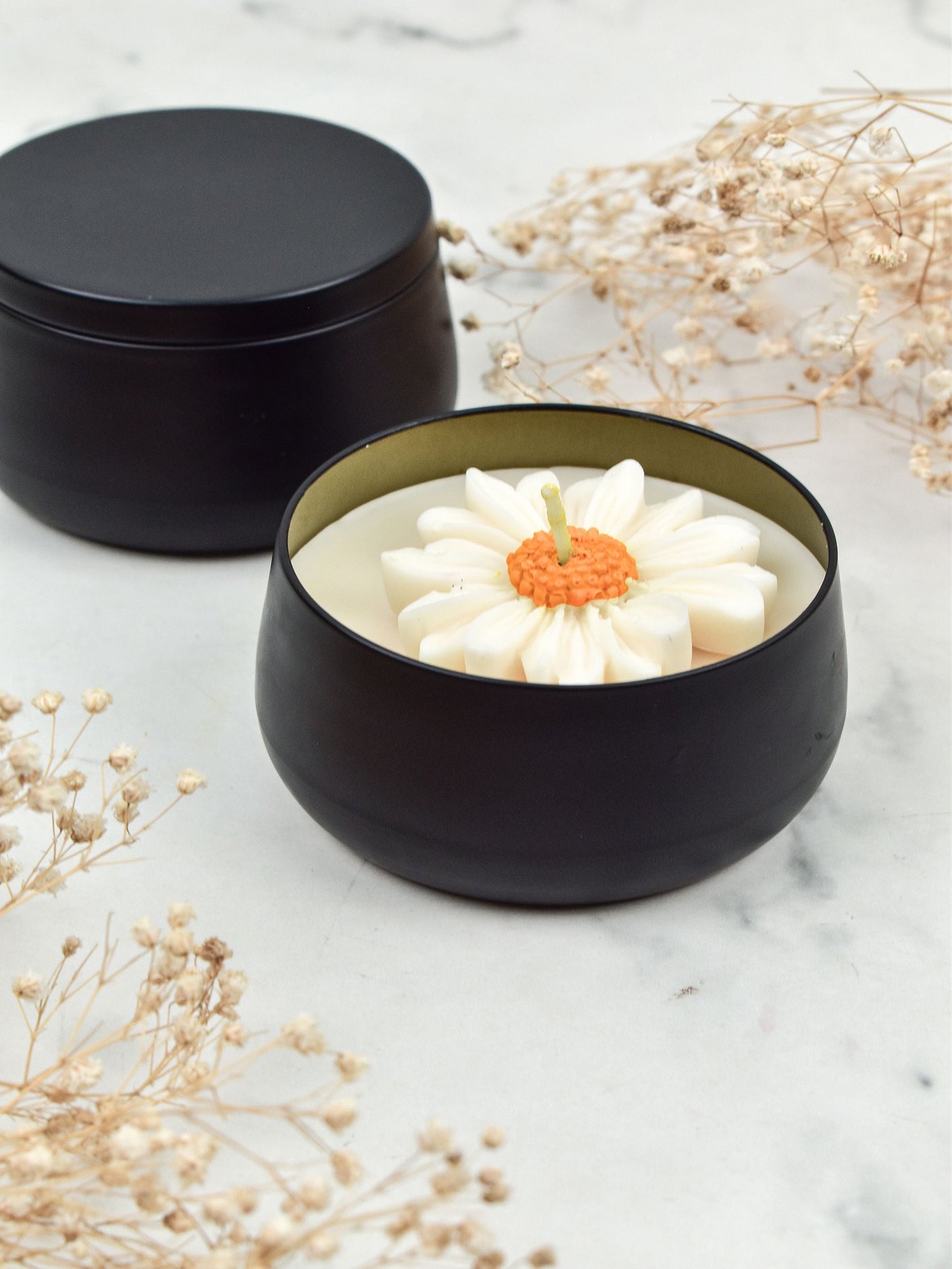 White Daisy Flower Soy Wax Candle