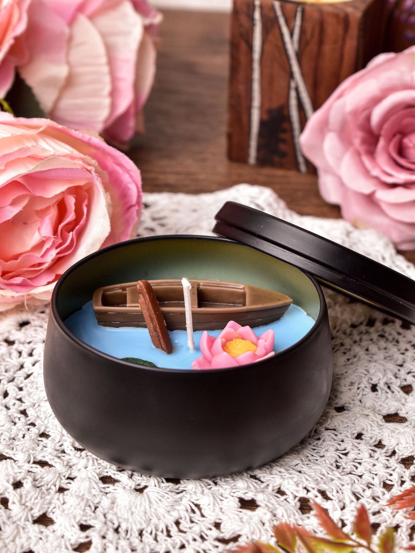 Boat & Lotus Flower Candle