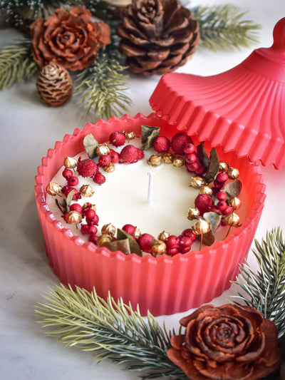 Red Dried Flower Christmas Candle 2