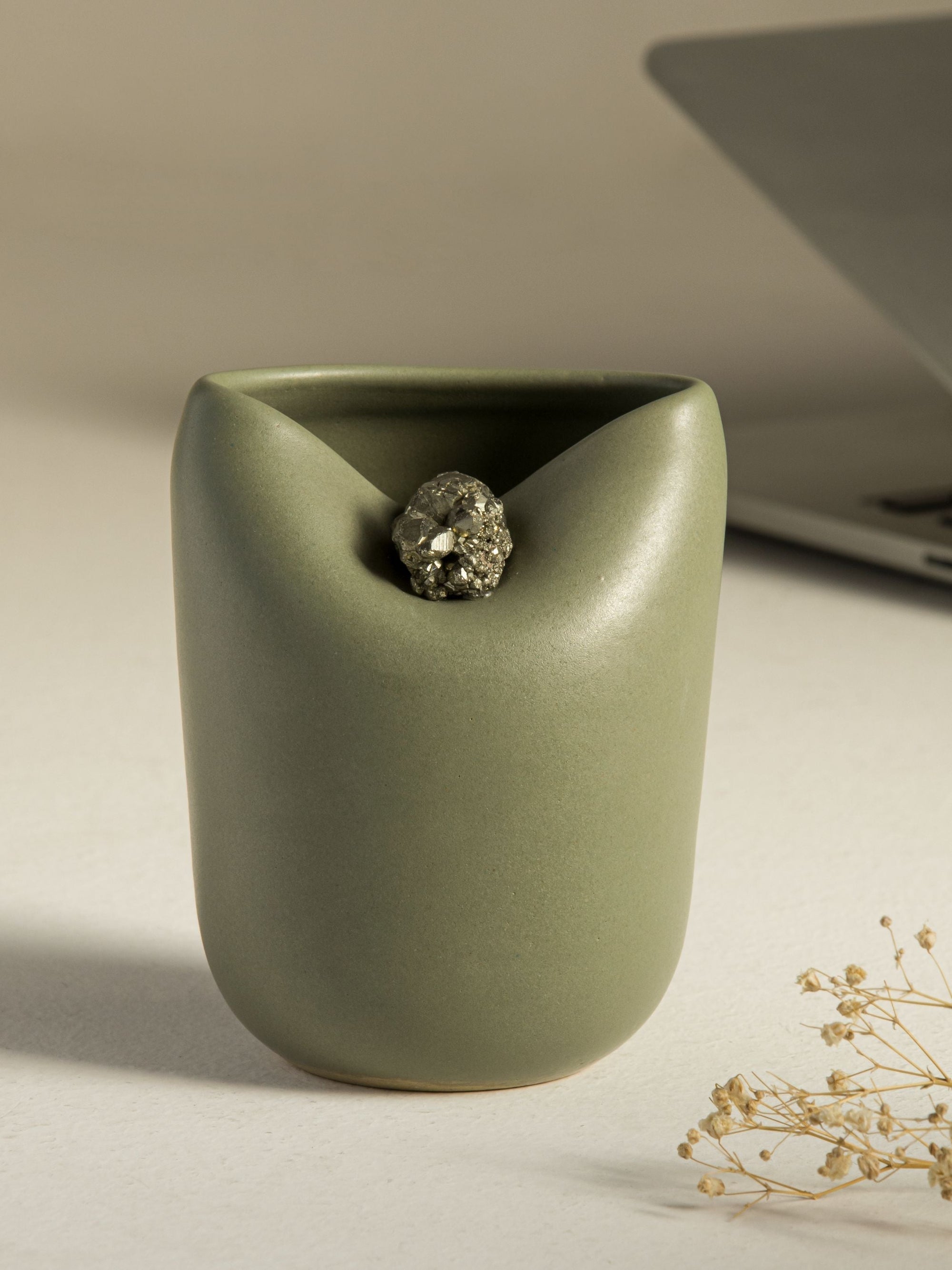 Reminder Vase Sage Green
