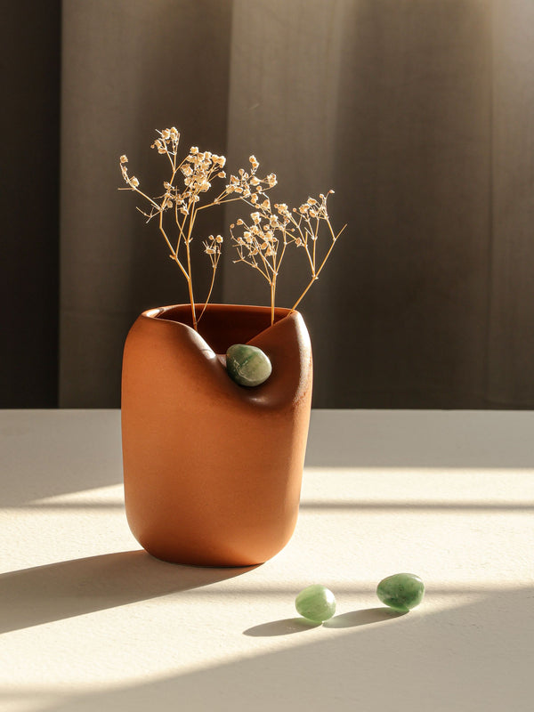 Reminder Vase Terracotta Brown