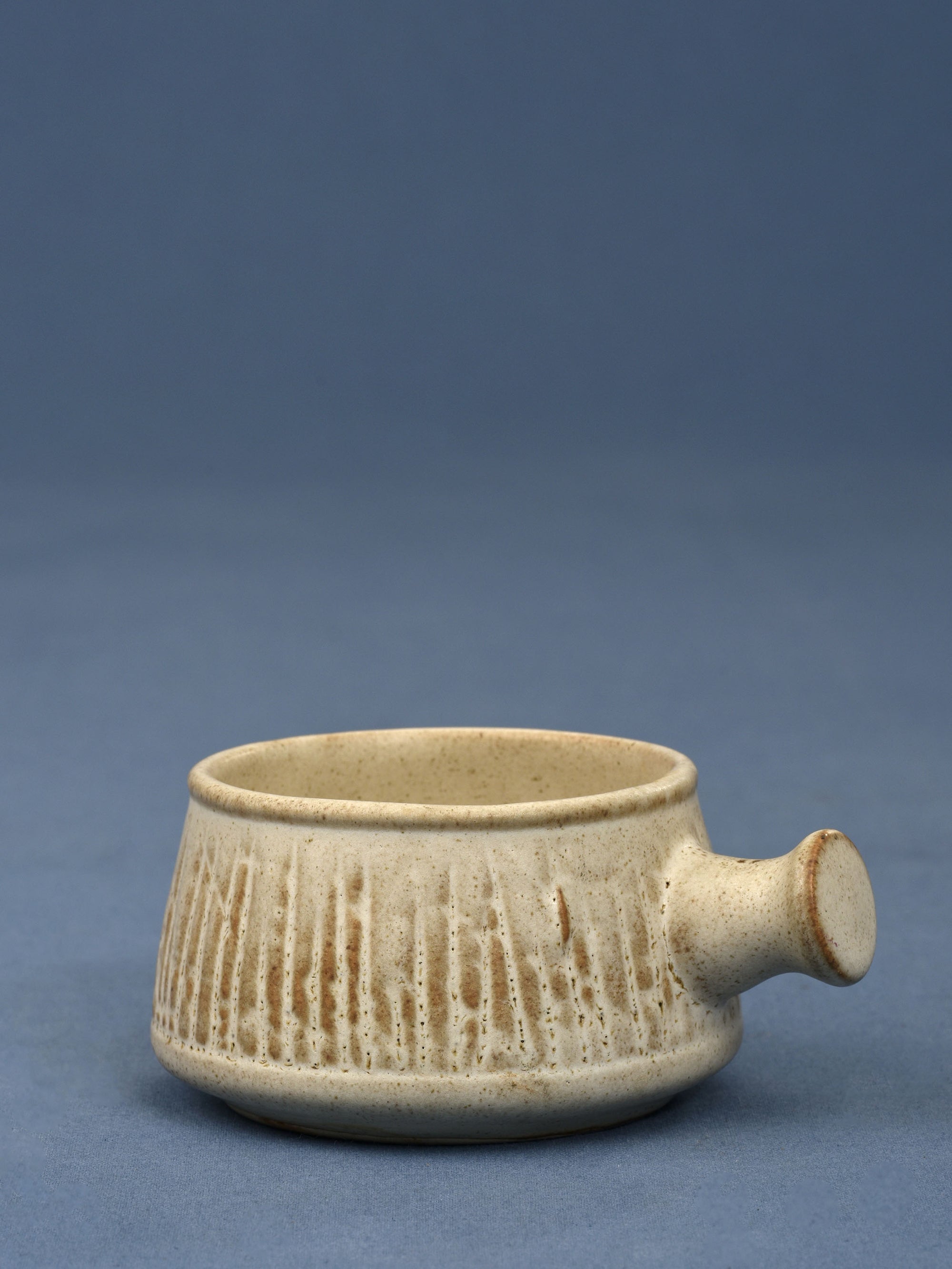 Ridged Ceramic Dip Bowl with Knob