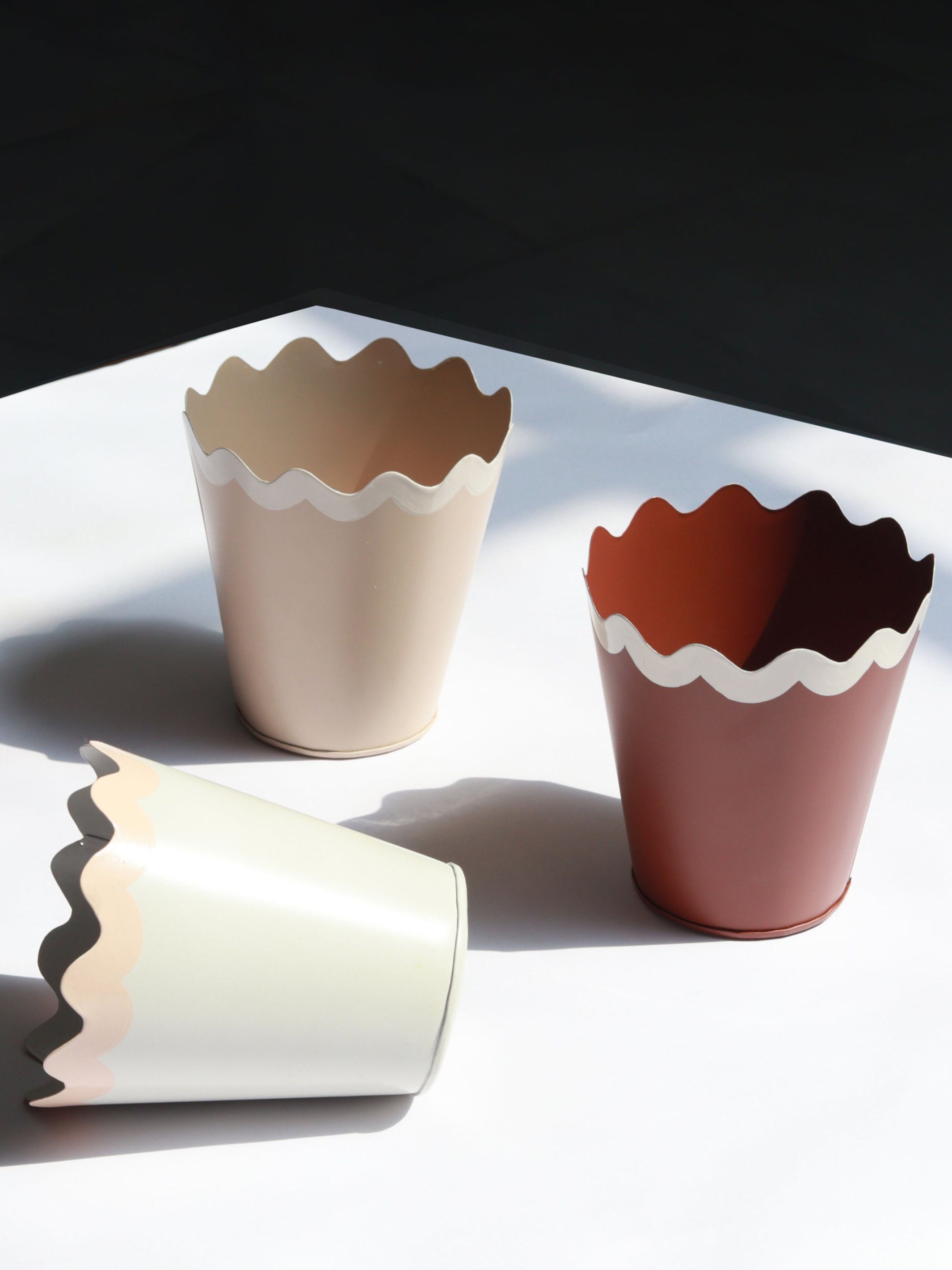 Scallop Metal Planter