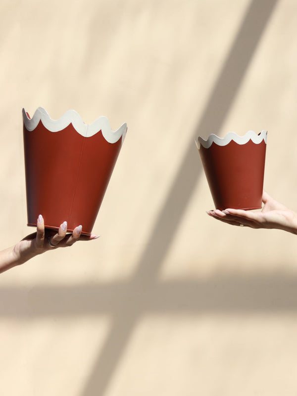 Scallop Metal Planter