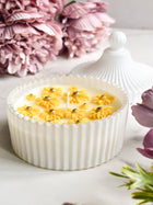 Soy Wax Candle With Yellow Daisy Flowers
