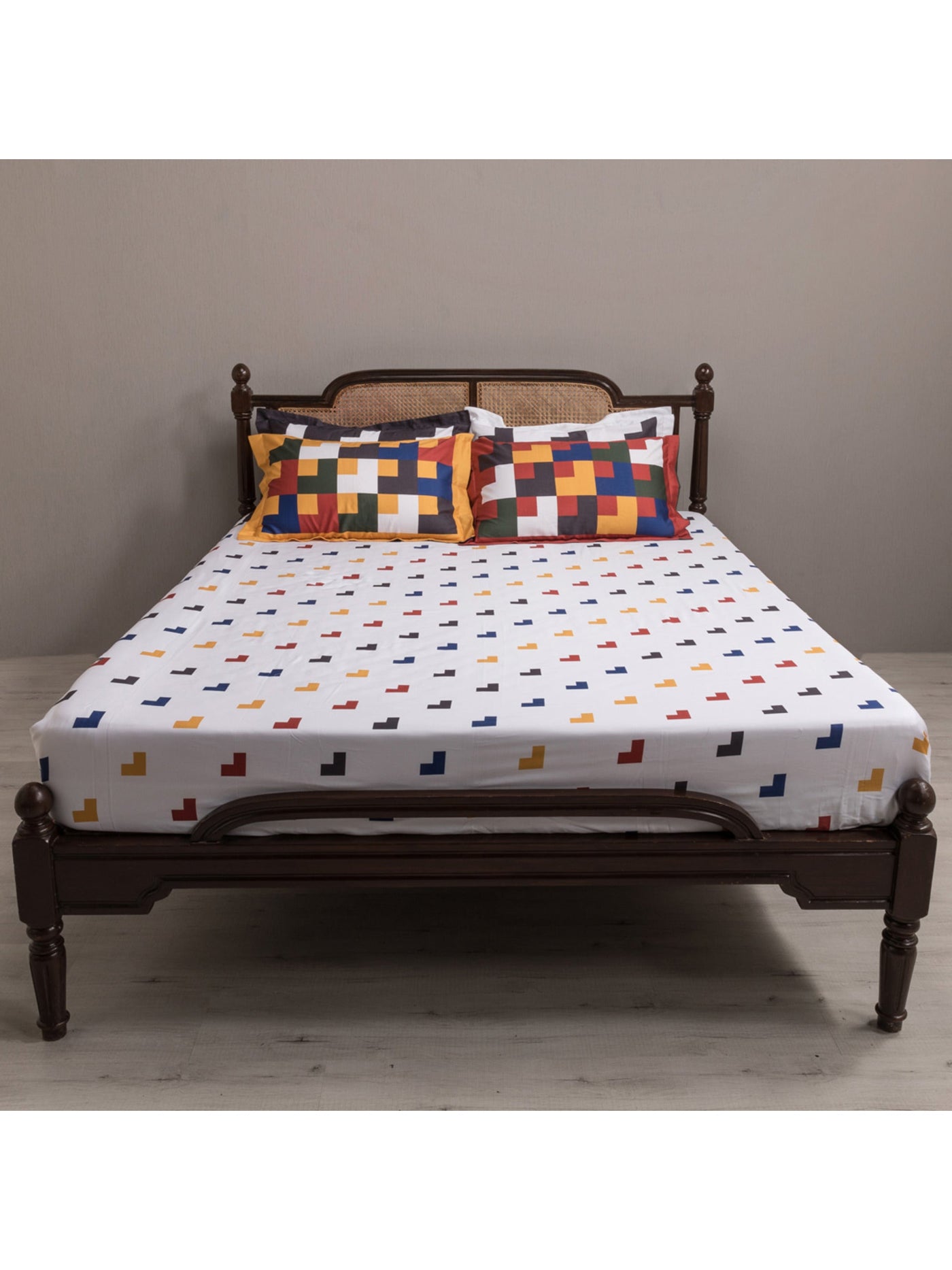 Bedsheet - The Chaukona In Vibrant White