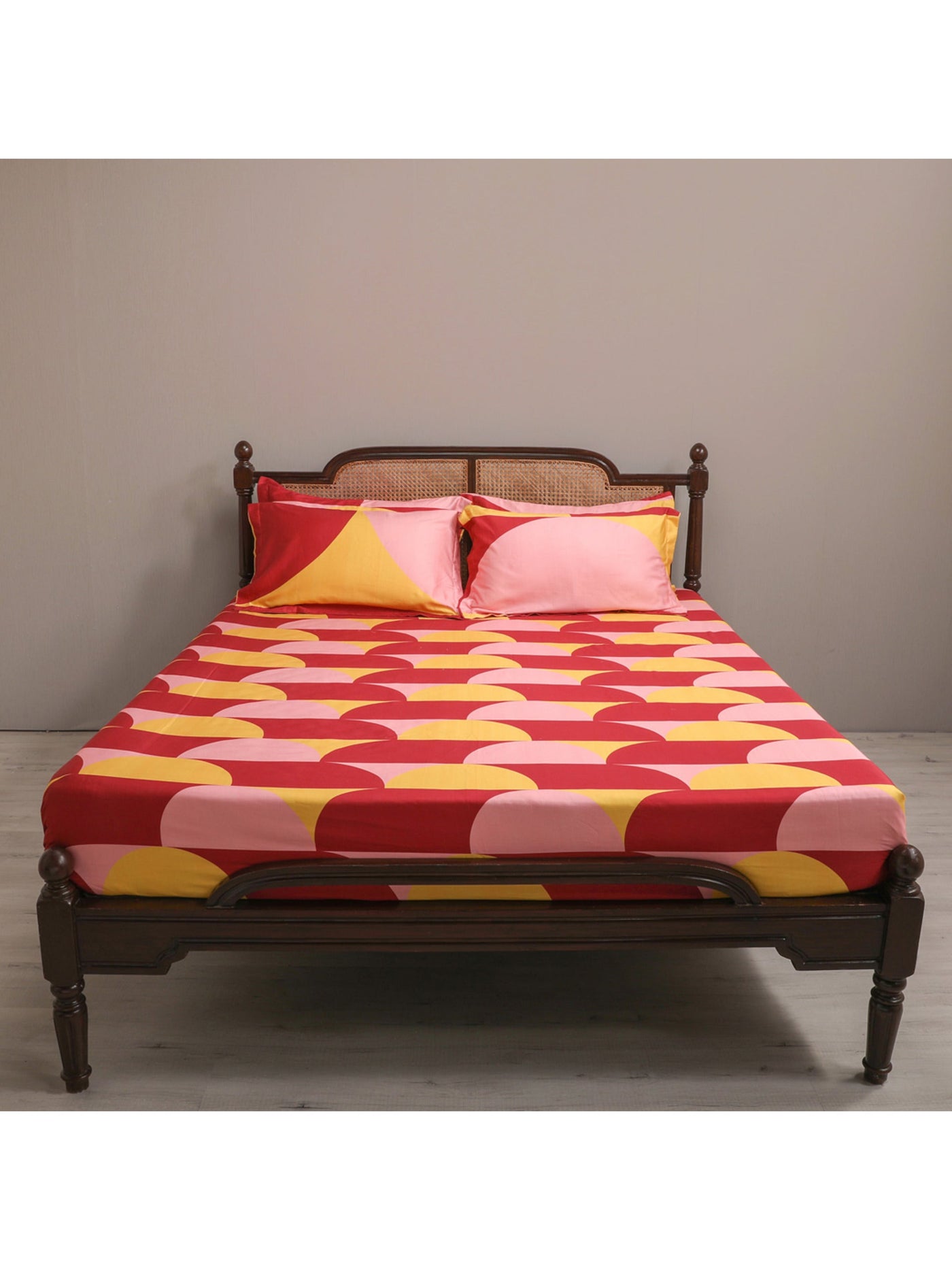 Bedsheet - The Echo In Hot Red