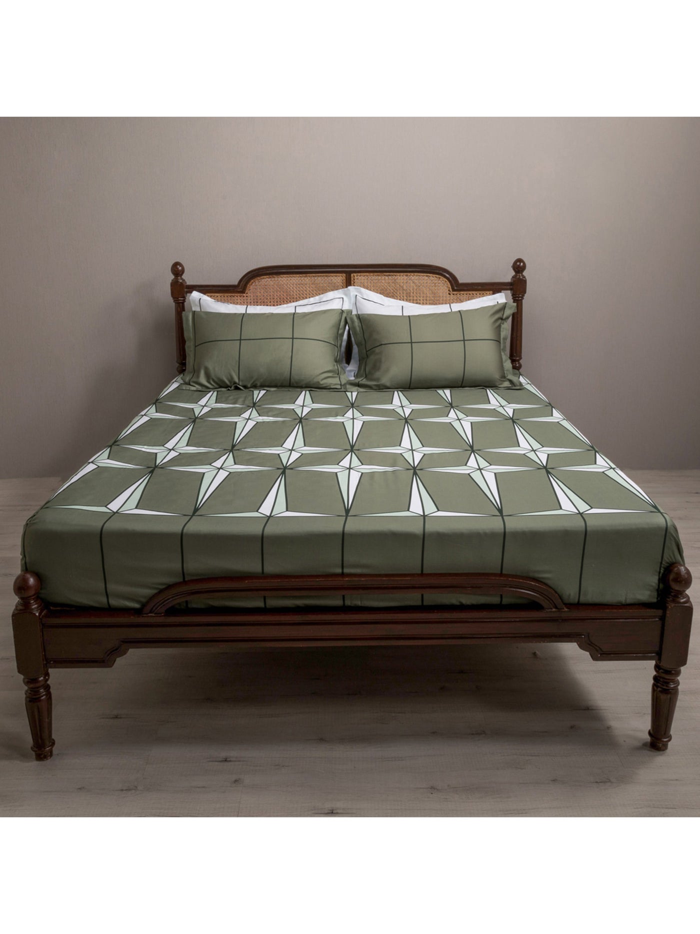 Bedsheet - The Holy Azulejos In Amazon Green