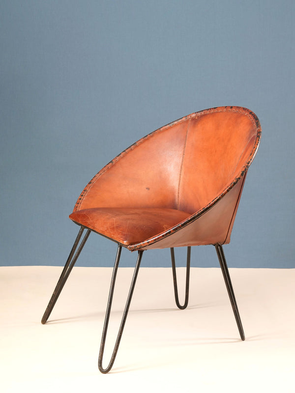 Tufted Leather Scooped Armchair