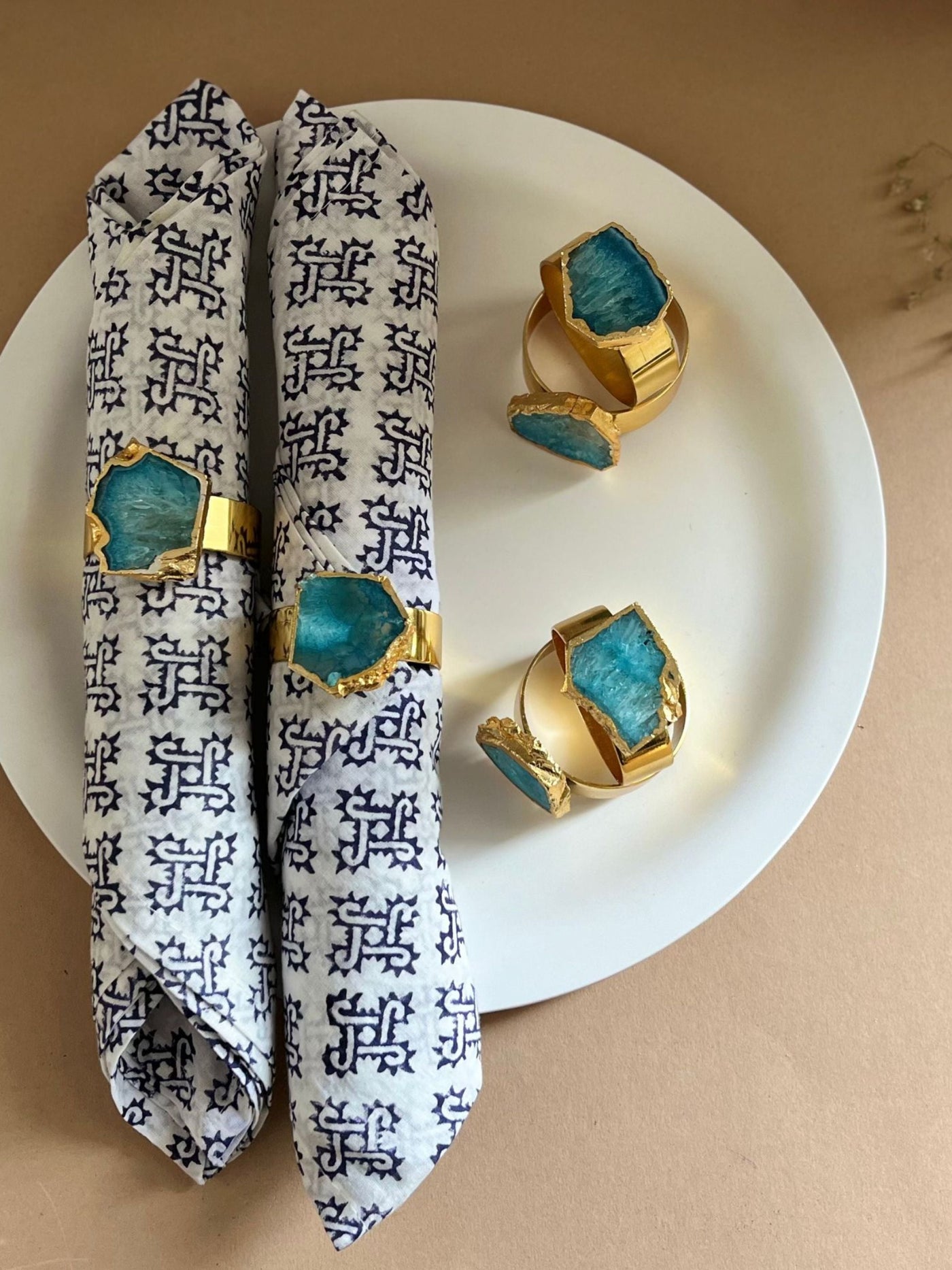 Napkin Rings Set of 6 - Turquoise Crystal Agate