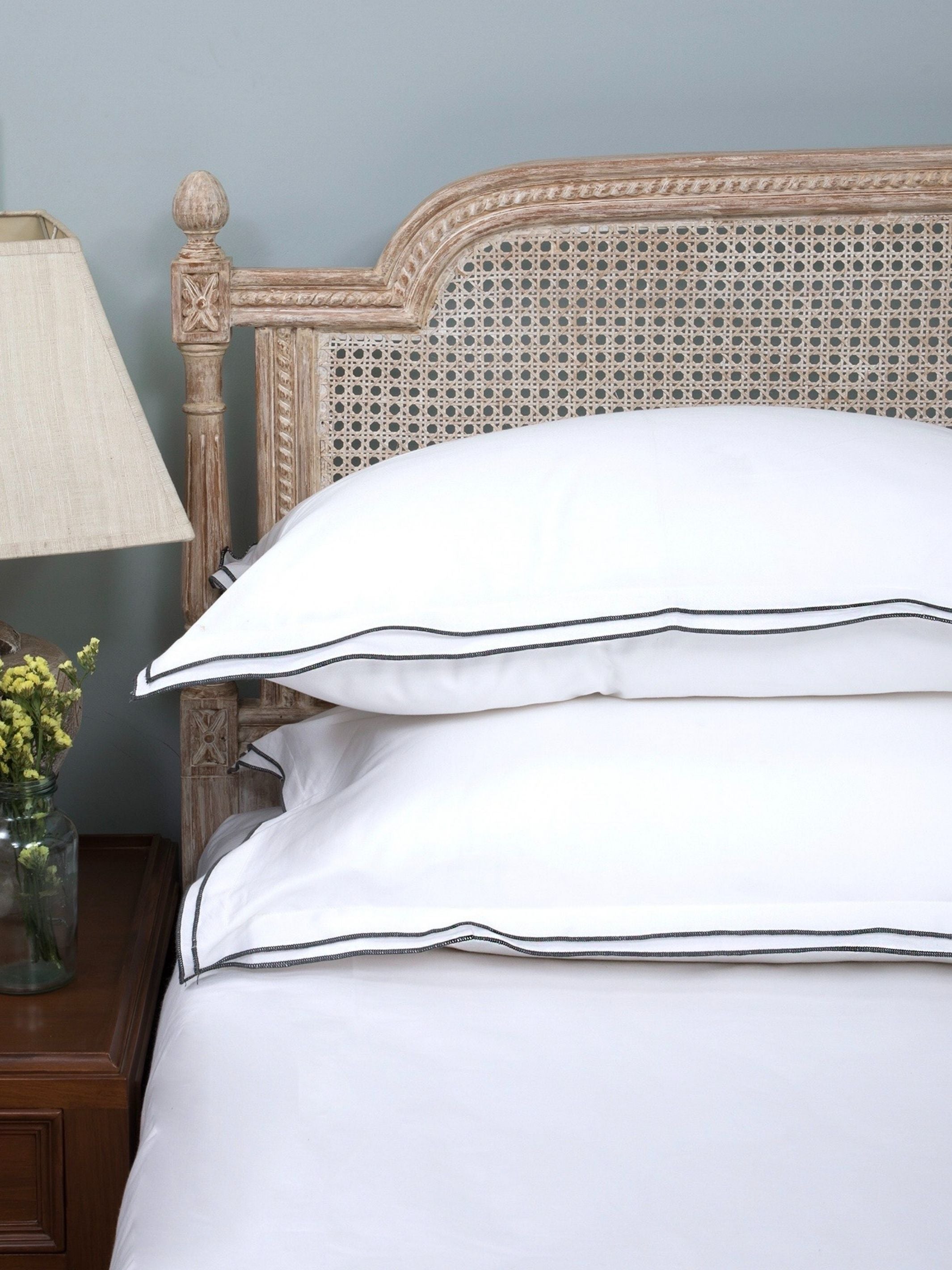 Bedsheet - Waves White