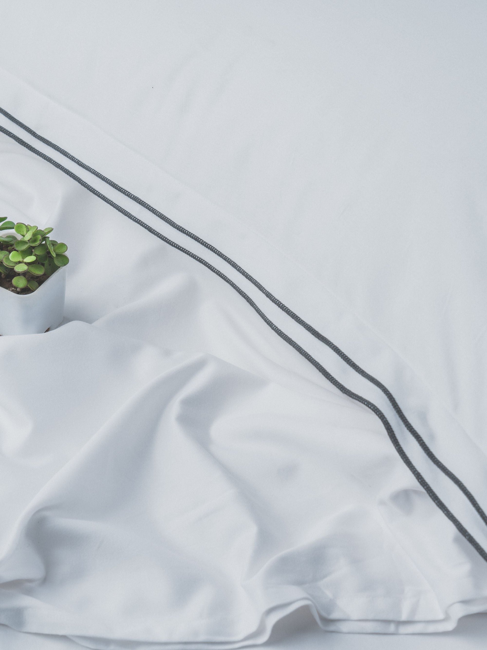 Bedsheet - Waves White