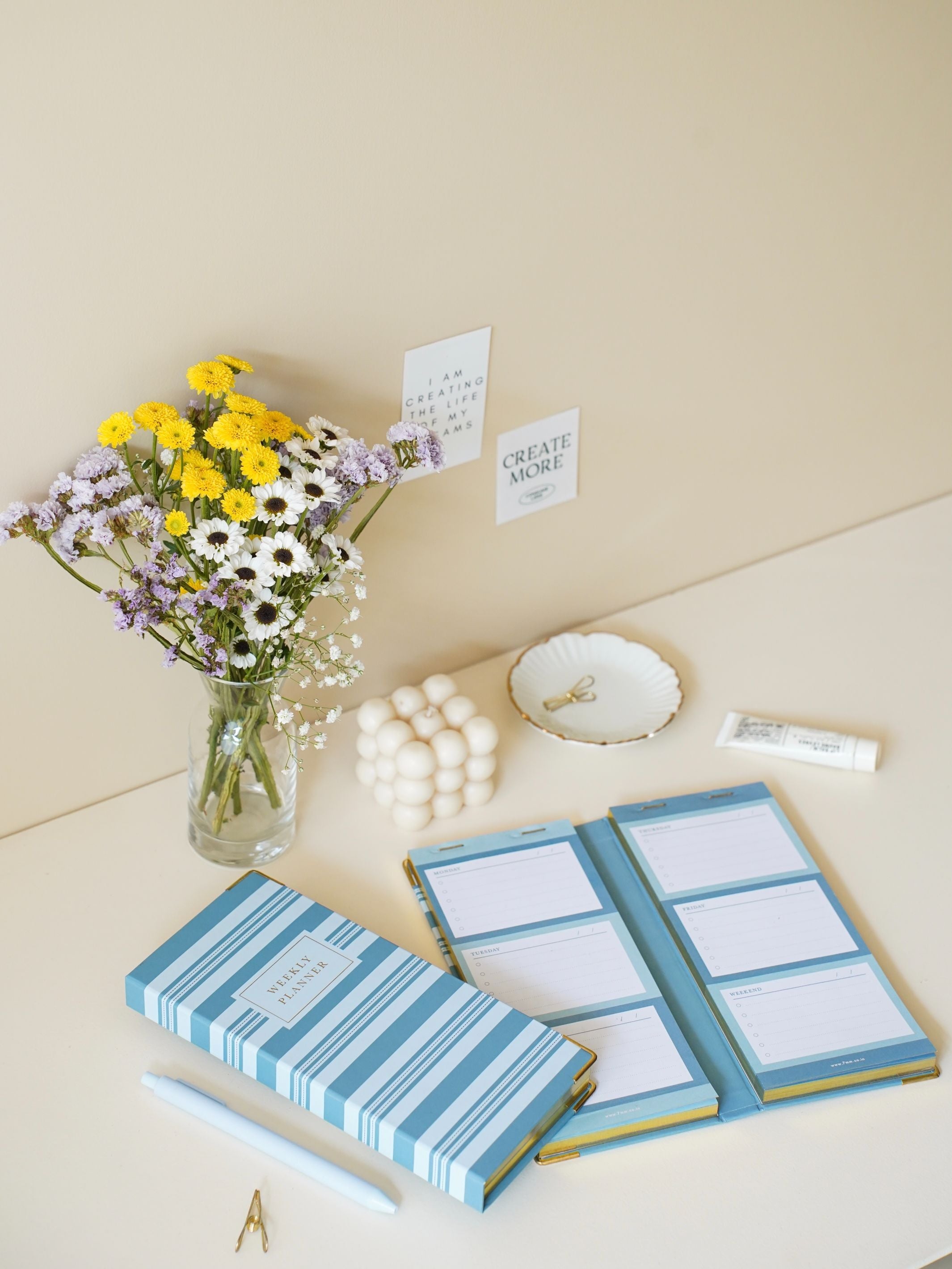 Weekly Planner Monday Blues