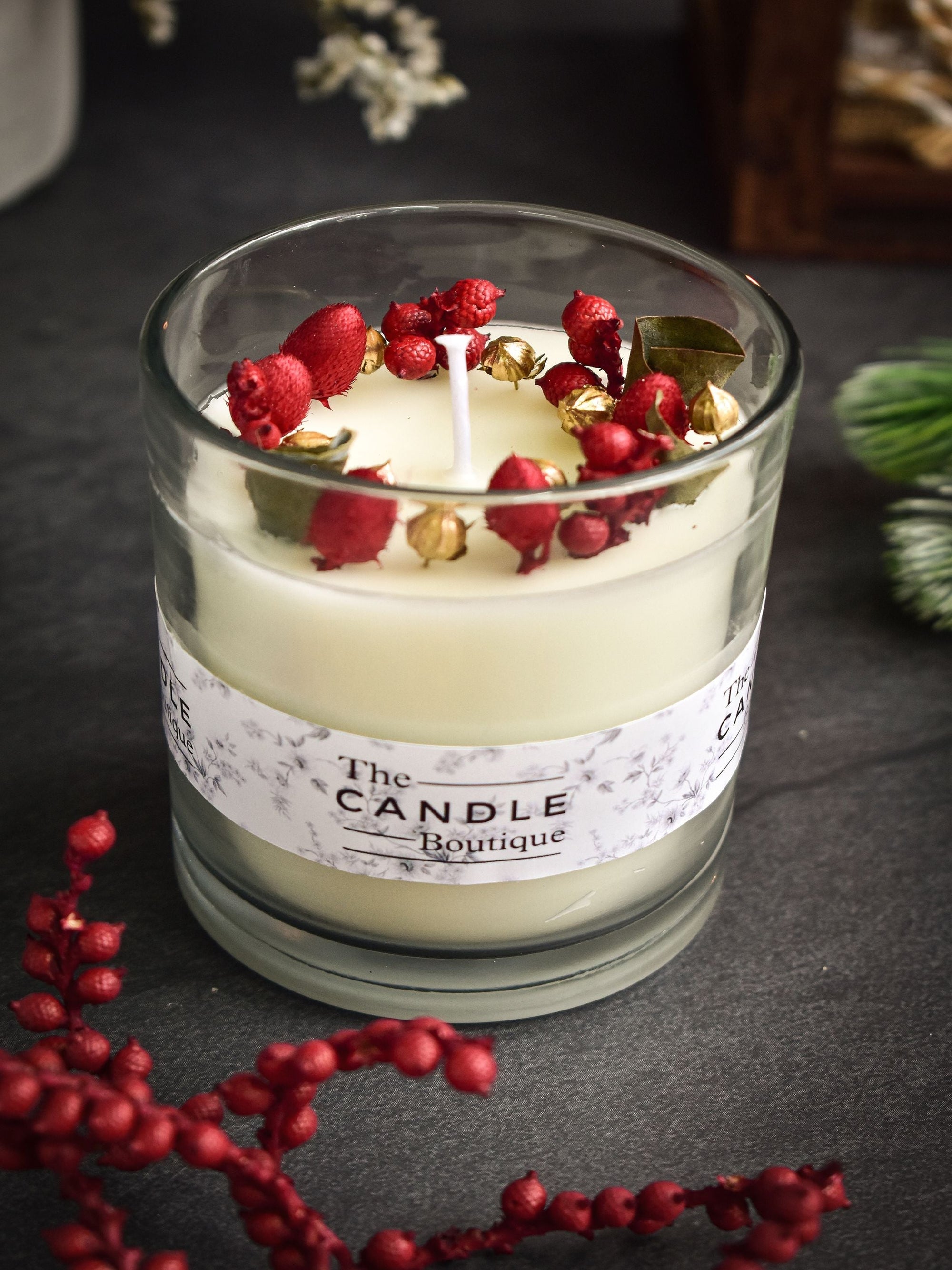 White Dried Flower Christmas Candle - Small