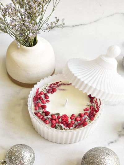 White Dried Flower Christmas Candle
